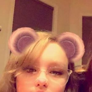 Meet your Posher, Hailey